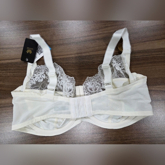 WACOAL 38 DDD #855377 SIDE NOTE UNDERWIRE BRA, IVORY - Picture 2 of 4
